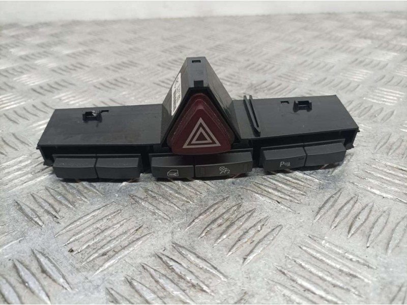 Recambio de mando multifuncion para opel corsa d excellence referencia OEM IAM 13205990  