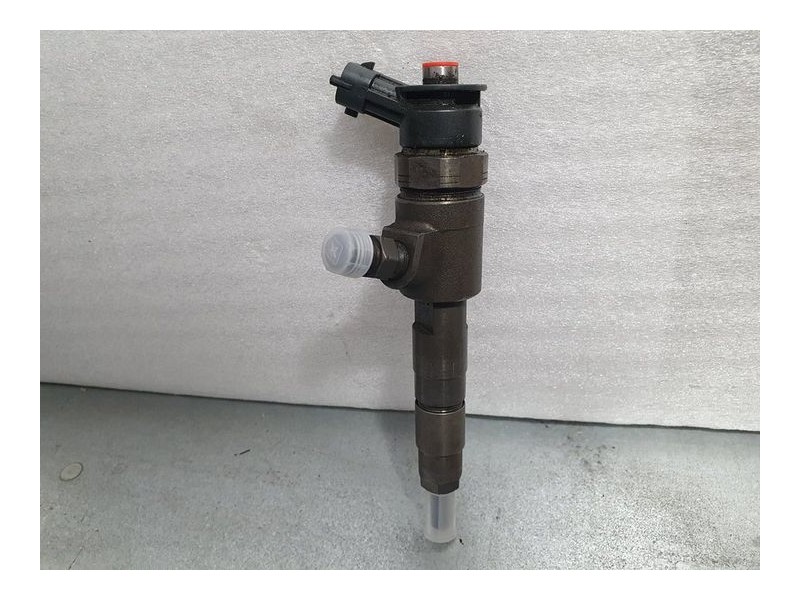 Recambio de inyector para citroën c4 lim. 1.6 blue-hdi fap referencia OEM IAM 0445110566 BOSCH 