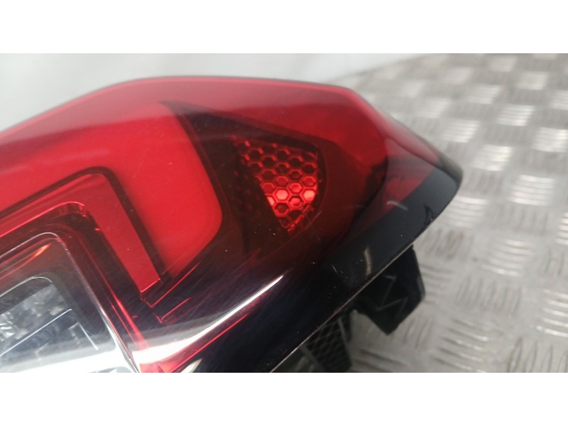 Recambio de piloto trasero derecho exterior para opel corsa f (p2jo) 1.2 (68) referencia OEM IAM 9829317280 VALEO ROZADO 9019415