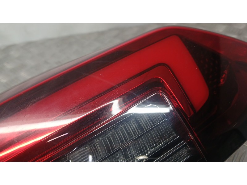 Recambio de piloto trasero derecho exterior para opel corsa f (p2jo) 1.2 (68) referencia OEM IAM 9829317280 VALEO ROZADO 9019415