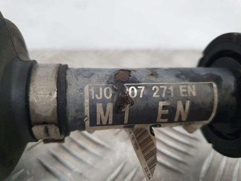 Recambio de transmision delantera izquierda para volkswagen new beetle (9c1/1c1) 2.0 referencia OEM IAM 1J0407271EN  