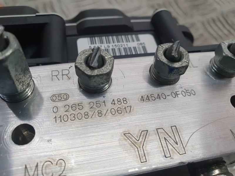 Recambio de abs para toyota verso active referencia OEM IAM 445400F050 0265251488 