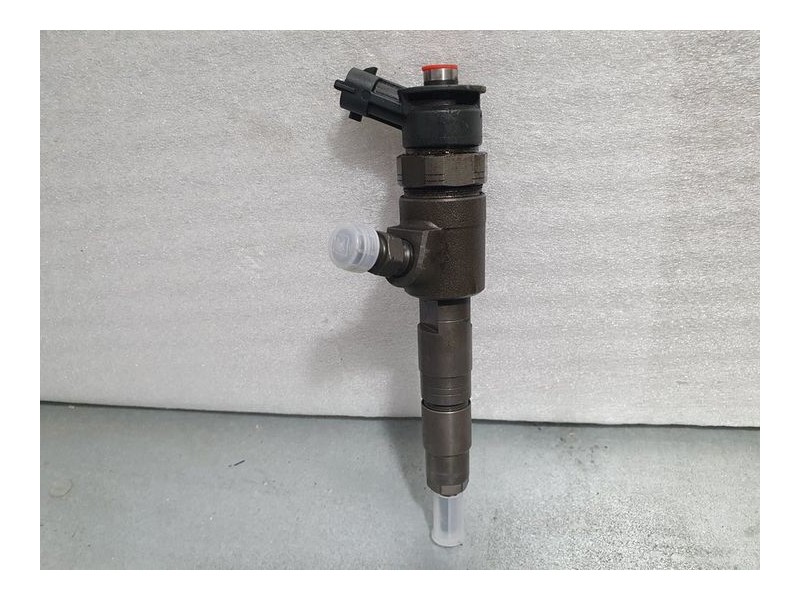 Recambio de inyector para citroën c4 lim. 1.6 blue-hdi fap referencia OEM IAM 0445110566 BOSCH 