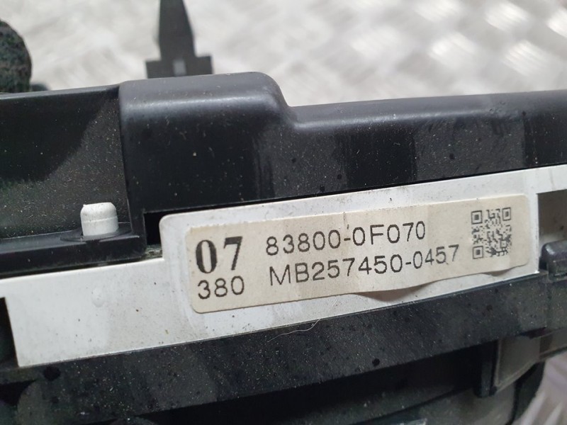 Recambio de cuadro instrumentos para toyota verso active referencia OEM IAM 838000F070 MB2574500457 