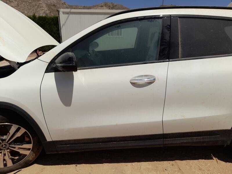 Recambio de puerta delantera izquierda para mercedes-benz gla (h247) gla 200 d (247.712) referencia OEM IAM A2477202703 LUNA ROT