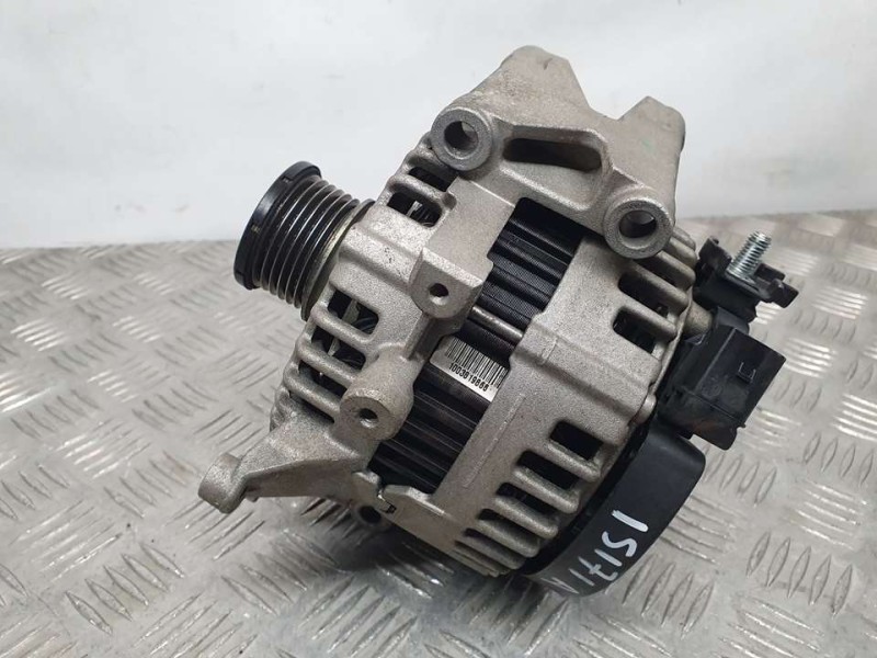 Recambio de alternador para mercedes-benz clase c (w204) berlina c 220 cdi (204.008) referencia OEM IAM A0131549002 0121715029 B
