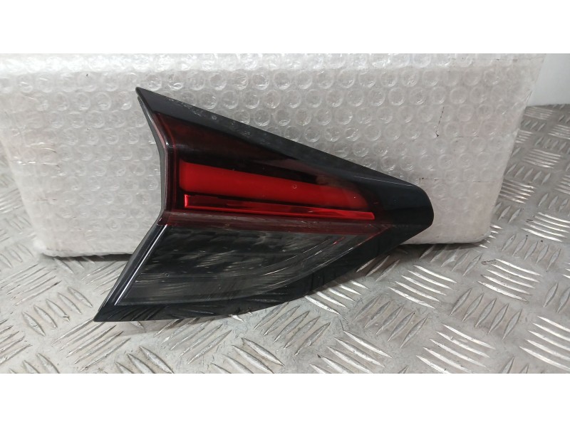 Recambio de piloto trasero izquierdo interior para opel corsa f (p2jo) 1.2 (68) referencia OEM IAM 9830097880 VALEO 39162668