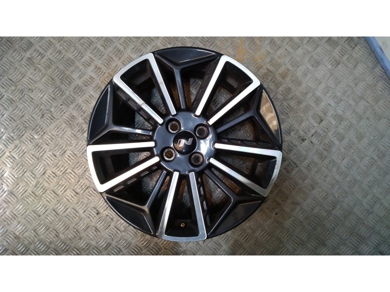 Recambio de juego llantas aluminio para hyundai i20 n line referencia OEM IAM 7X17 4 TORN ET54 ALUMINIO 