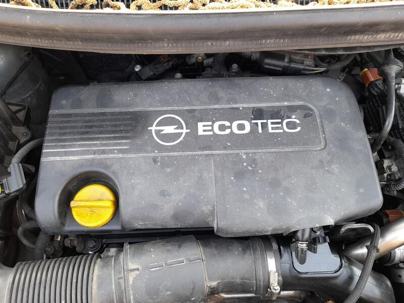 Recambio de tapa motor para opel meriva b monospace (s10) 1.7 cdti (75) referencia OEM IAM 315829598  