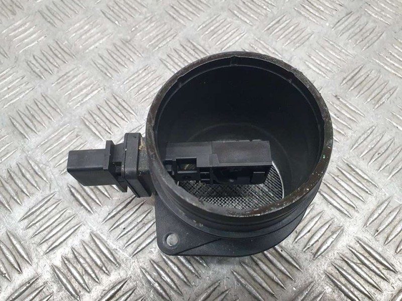 Recambio de caudalimetro para volkswagen passat berlina (3c2) highline referencia OEM IAM 03G906461C 0281002735 BOSCH