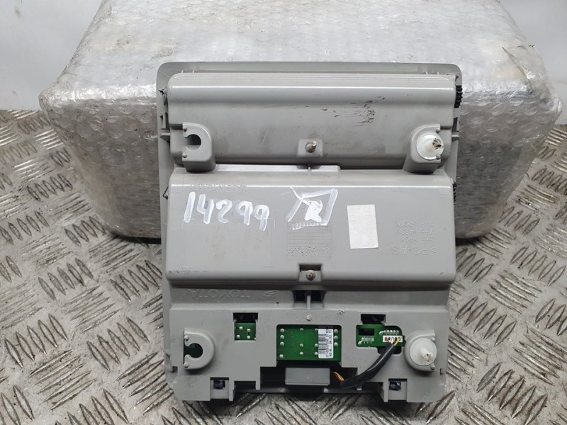 Recambio de luz interior para toyota verso active referencia OEM IAM SIN REF  
