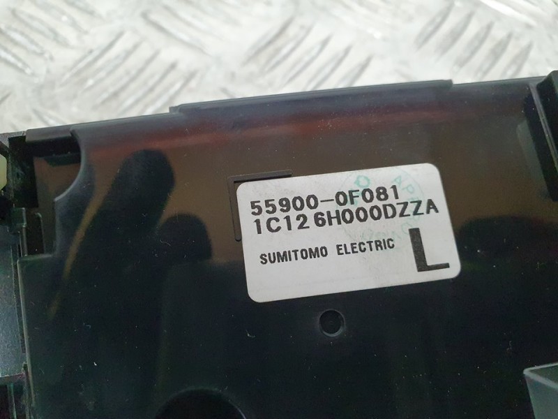 Recambio de mando climatizador para toyota verso active referencia OEM IAM 559000F081  