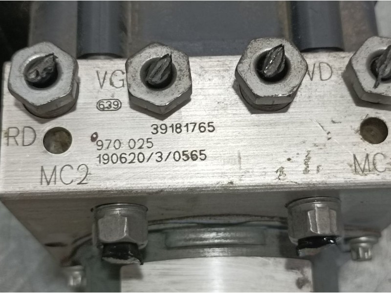 Recambio de abs para citroën c3 feel referencia OEM IAM 39181765 970025 
