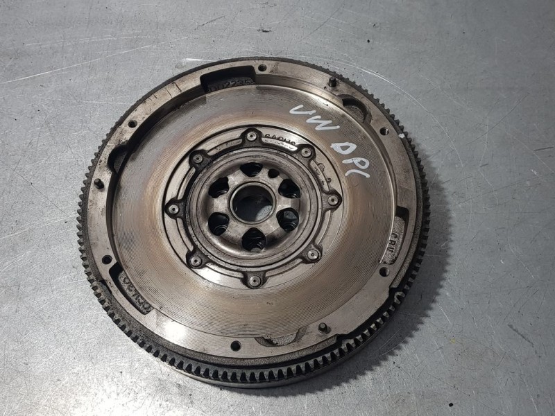 Recambio de volante bimasa para volkswagen tiguan 1.5 16v tsi act referencia OEM IAM 05E105266B 042294002151 SACHS