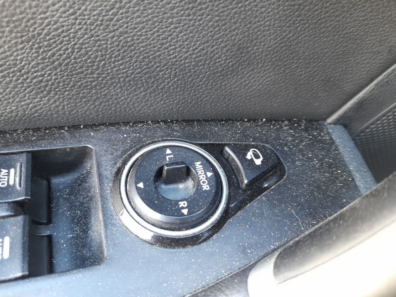 Recambio de mando elevalunas delantero izquierdo para hyundai i40 i (vf) 1.7 crdi referencia OEM IAM 935713Z000 C/MANDO RETROVIS