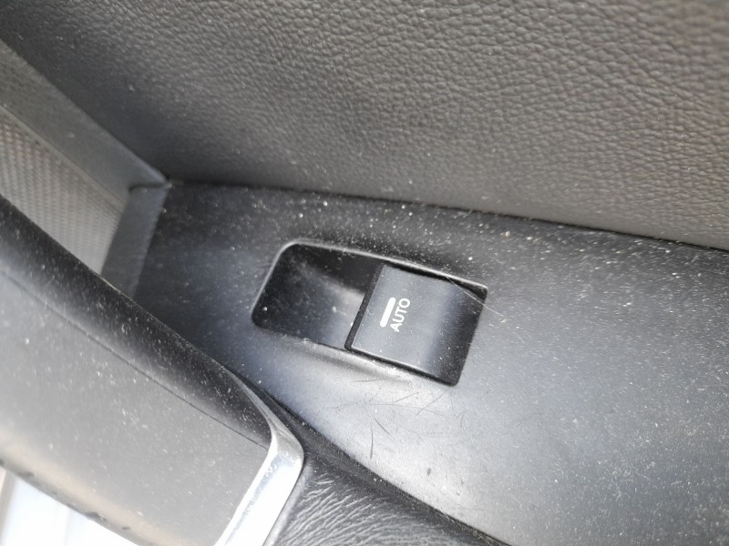 Recambio de mando elevalunas trasero derecho para hyundai i40 i (vf) 1.7 crdi referencia OEM IAM 935803Z0504X  