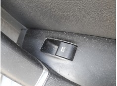 MANDO ELEVALUNAS TRASERO DERECHO 935803Z0504X 