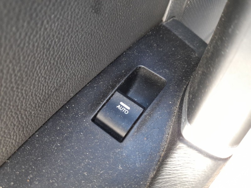 Recambio de mando elevalunas trasero izquierdo para hyundai i40 i (vf) 1.7 crdi referencia OEM IAM 935803Z0004X  