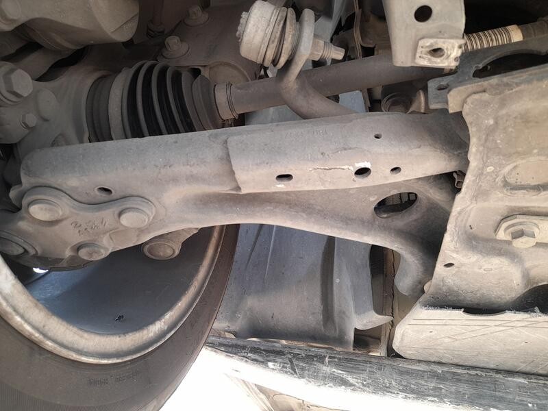 Recambio de brazo suspension inferior delantero derecho para peugeot 308 ii (lb_, lp_, lw_, lh_, l3_) 1.2 thp 110 referencia OEM