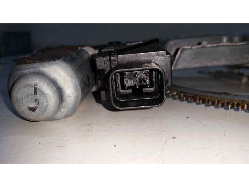Recambio de elevalunas delantero derecho para opel corsa c cosmo referencia OEM IAM  6 PINS ELECTRICO