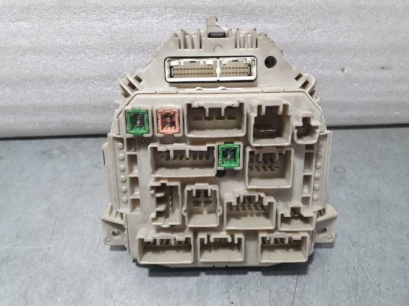 Recambio de cuadro instrumentos para toyota aygo (kgb/wnb) blue referencia OEM IAM SIN REF  VELOCIMETRO