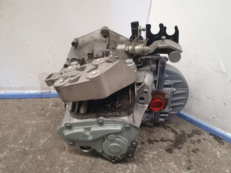 Recambio de caja cambios para peugeot boxer furgón 330 l1h1 premium bluehdi 120 start&stop referencia OEM IAM 20GP25 2258498 6VE