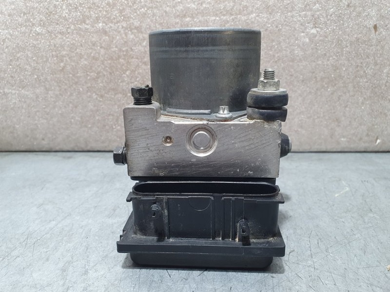 Recambio de abs para toyota aygo (kgb/wnb) blue referencia OEM IAM 445100H010 0265231579 BOSCH