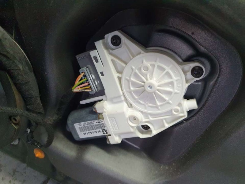 Recambio de elevalunas trasero derecho para citroën c6 exclusive referencia OEM IAM 922495  ELECTRICO