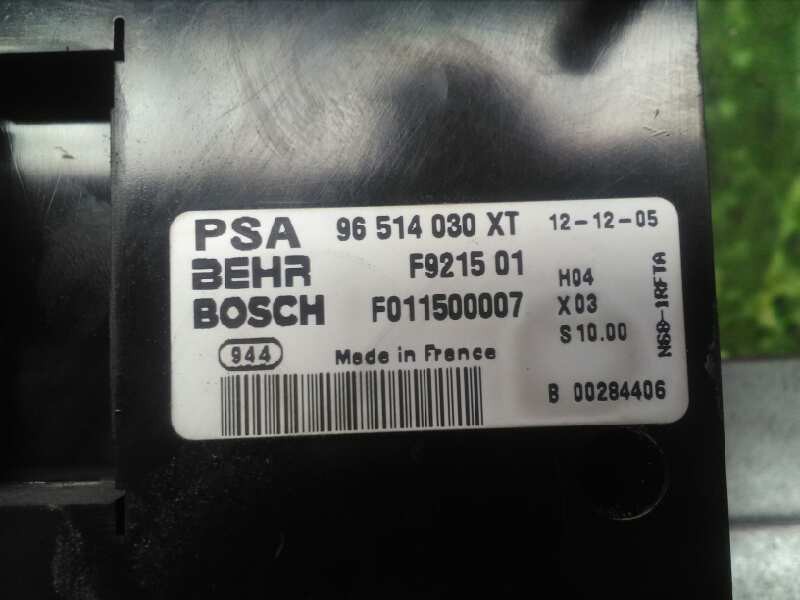 Recambio de mando climatizador para citroën xsara picasso 1.6 16v sx referencia OEM IAM 96514030XT F011500007 BOSCH