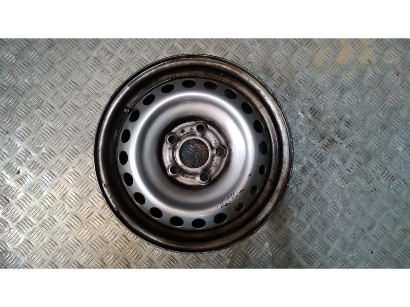 Recambio de llanta para nissan towstar acenta referencia OEM IAM 4030000Q5C HIERRO 6X15 5 TORN ET35