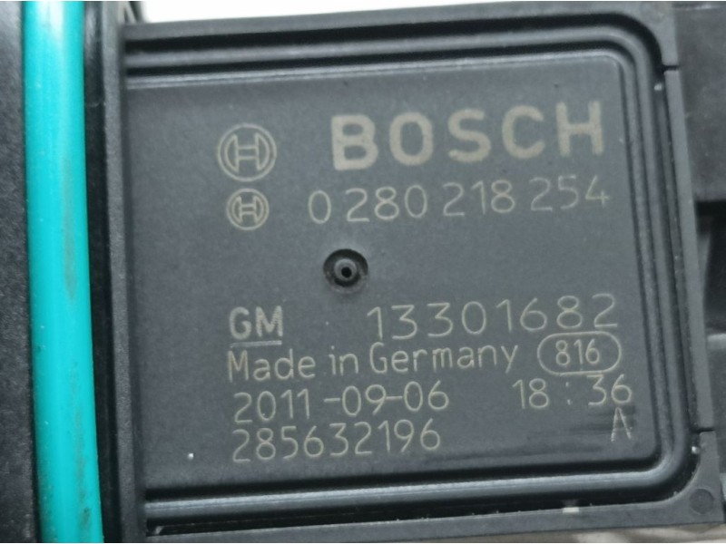 Recambio de caudalimetro para opel astra j lim. cosmo referencia OEM IAM 13301682 0280218254 BOSCH