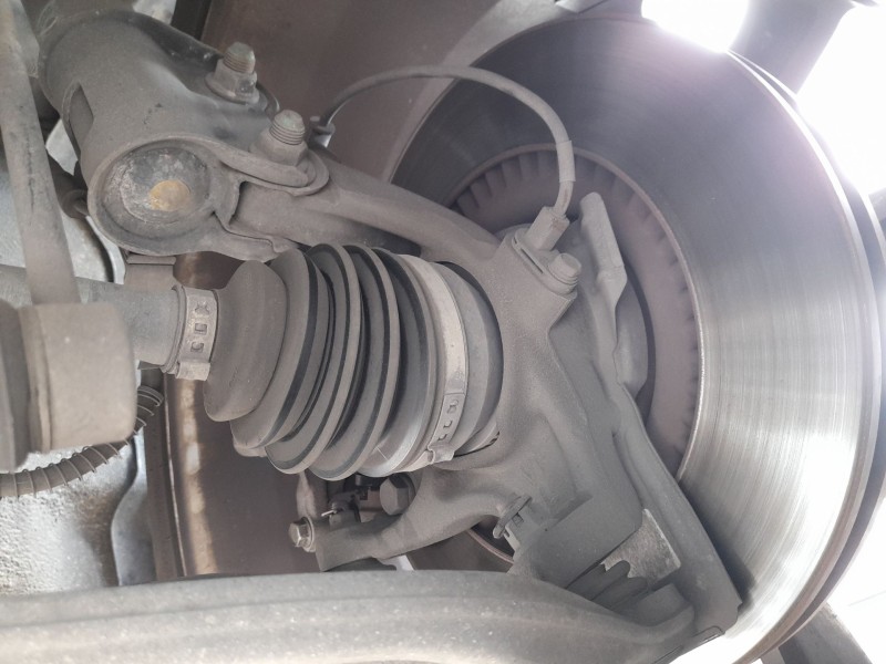 Recambio de mangueta delantera izquierda para hyundai i40 i (vf) 1.7 crdi referencia OEM IAM 517153Z000  