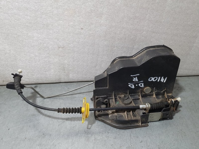 Recambio de cerradura puerta delantera derecha para bmw x3 (e83) 3.0d referencia OEM IAM 7167068  7 PINES