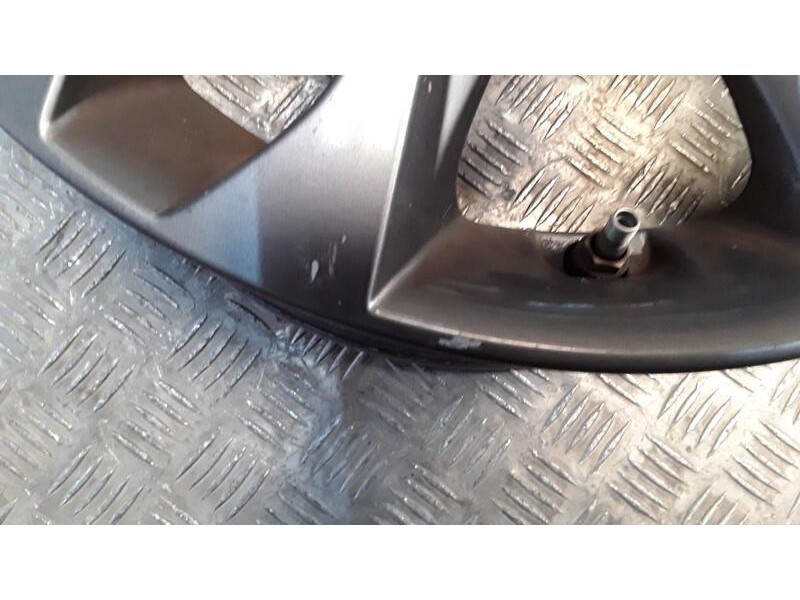 Recambio de llanta aluminio para hyundai ix35 (lm, el, elh) 1.7 crdi referencia OEM IAM 6.5X16 5 TORN ET48 ALUMINIO ROZADA