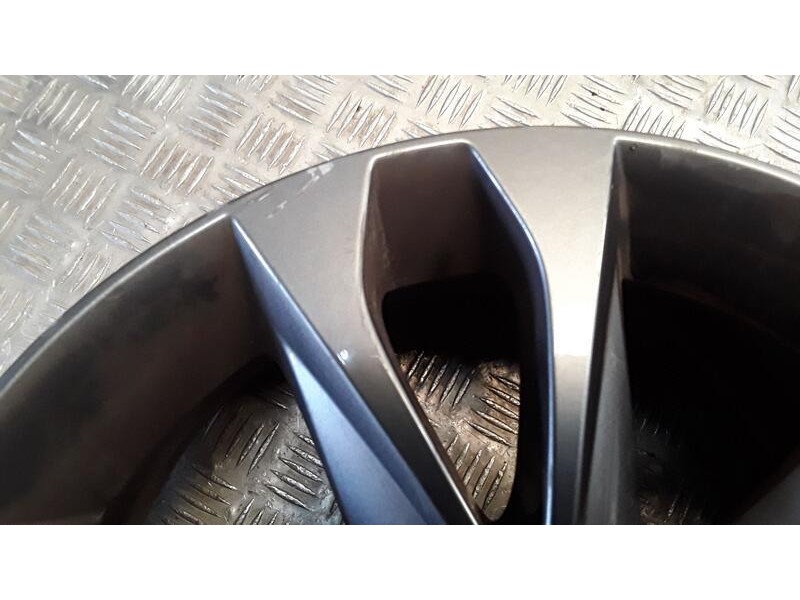 Recambio de llanta aluminio para hyundai ix35 (lm, el, elh) 1.7 crdi referencia OEM IAM 6.5X16 5 TORN ET48 ALUMINIO ROZADA