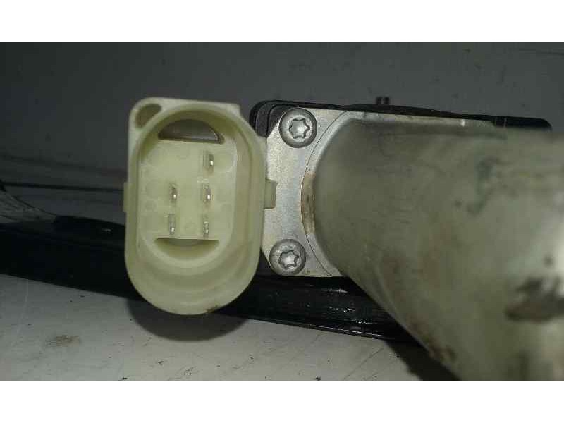 Recambio de elevalunas trasero derecho para bmw serie 1 lim. (f20) 116d referencia OEM IAM  5 PINS ELECTRICO