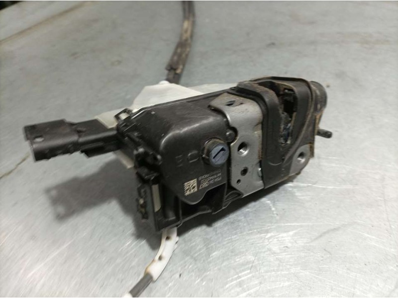 Recambio de cerradura puerta delantera derecha para opel crossland x excellence referencia OEM IAM 267387 16943702 ELECTRICA