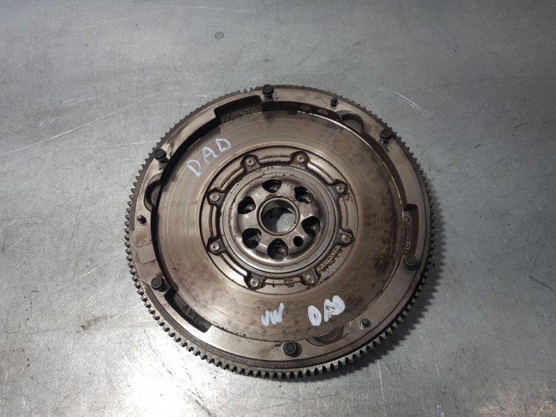 Recambio de volante bimasa para volkswagen tiguan 1.5 16v tsi act referencia OEM IAM 05E105266B 042294002151 SACHS