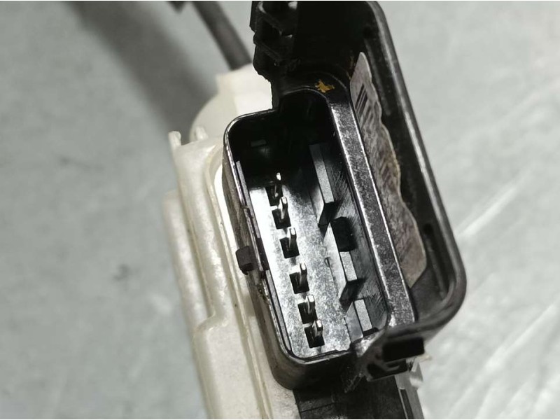 Recambio de cerradura puerta delantera derecha para opel crossland x excellence referencia OEM IAM 267387 16943702 ELECTRICA