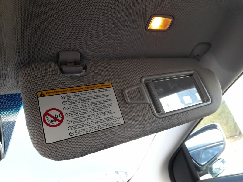 Recambio de parasol derecho para hyundai i40 i (vf) 1.7 crdi referencia OEM IAM 852023Z010TX  