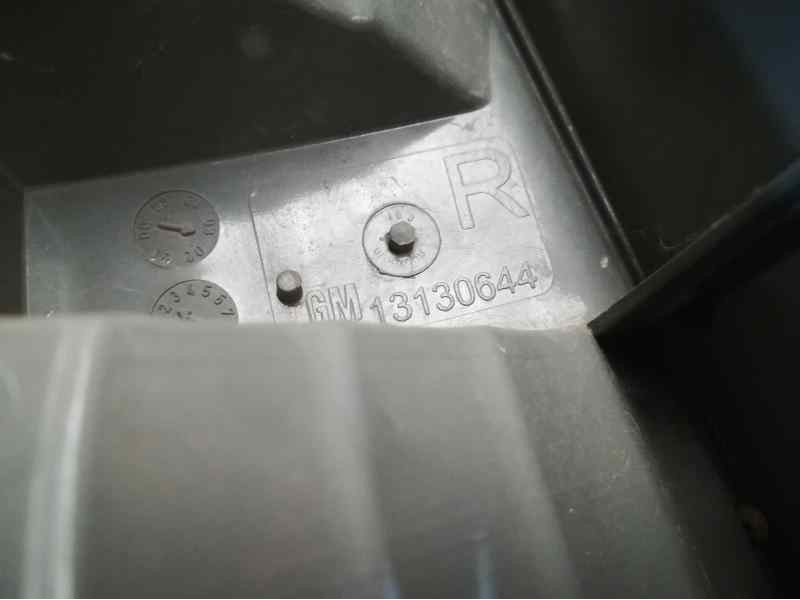 Recambio de piloto trasero derecho para opel vectra c berlina club referencia OEM IAM 13130644  