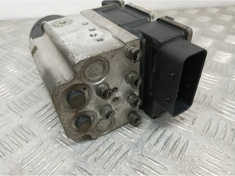 Recambio de abs para opel vectra c berlina club referencia OEM IAM 13663901 54084696A TRW