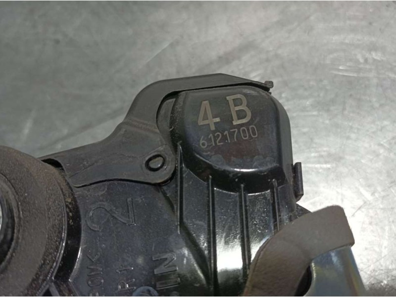 Recambio de cerradura puerta delantera derecha para toyota rav 4 advance hybrid referencia OEM IAM AB3121700  ELECTRICA