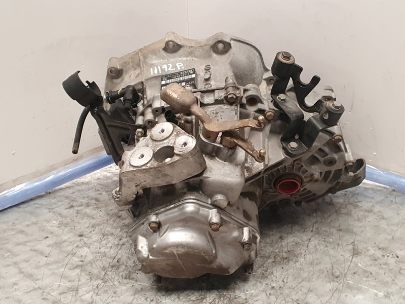 Recambio de caja cambios para opel vectra c berlina club referencia OEM IAM 13101871 B22748 5VELOCIDADES