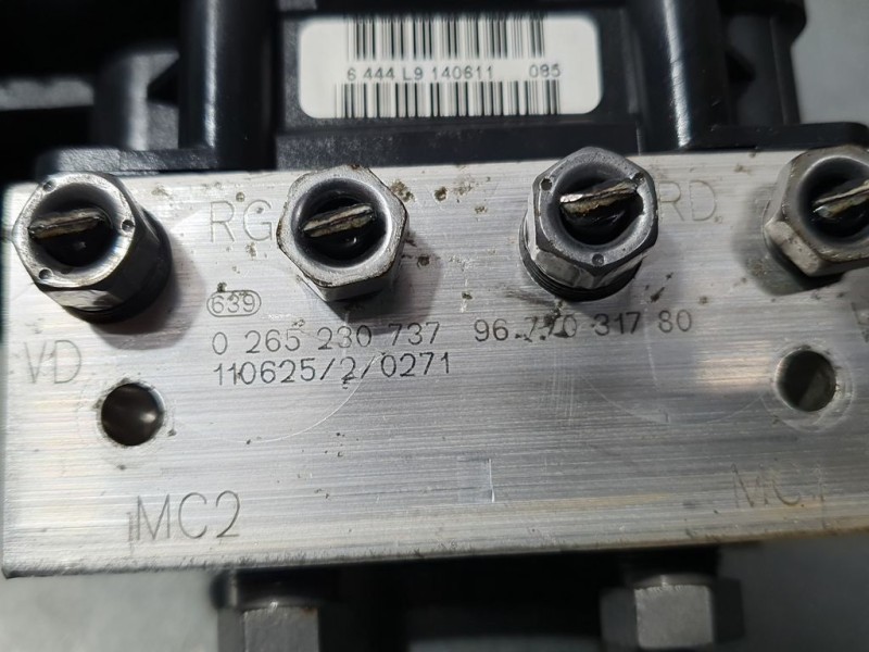 Recambio de abs para peugeot 508 access referencia OEM IAM 9677031780 0265230737 BOSCH