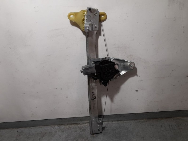 Recambio de elevalunas delantero izquierdo para dacia duster ii essential referencia OEM IAM 128001892D  ELECTRICO