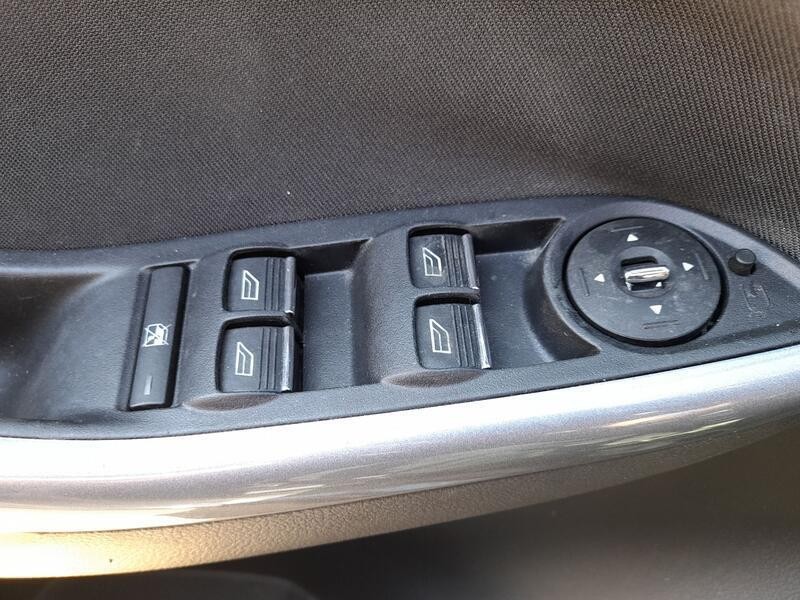Recambio de mando elevalunas delantero izquierdo para ford focus iii 1.6 ecoboost referencia OEM IAM 2033890 C/MANDO RETROVISOR 
