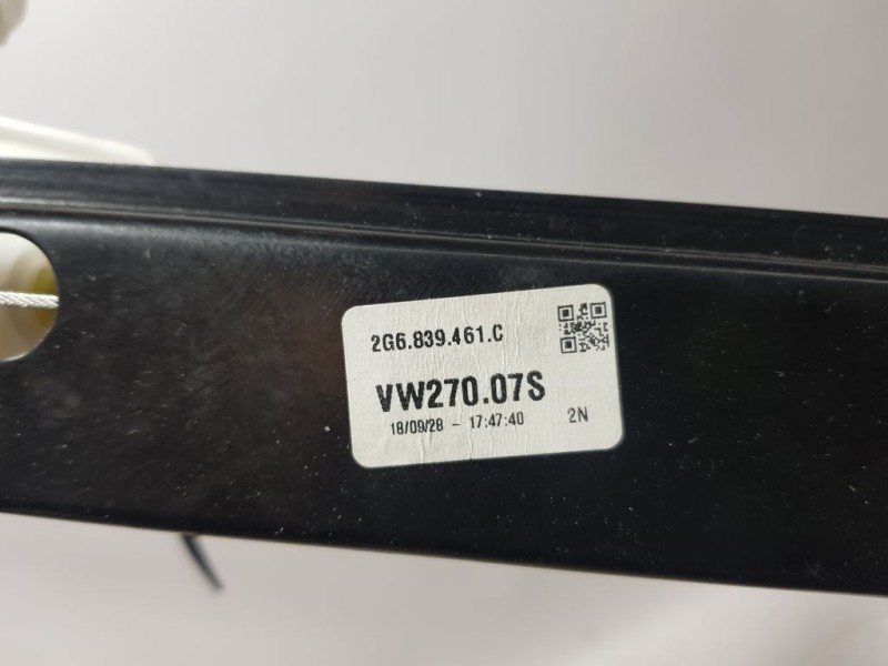 Recambio de elevalunas trasero izquierdo para volkswagen polo edition referencia OEM IAM 2G6839461C  ELECTRICO 5 PINS