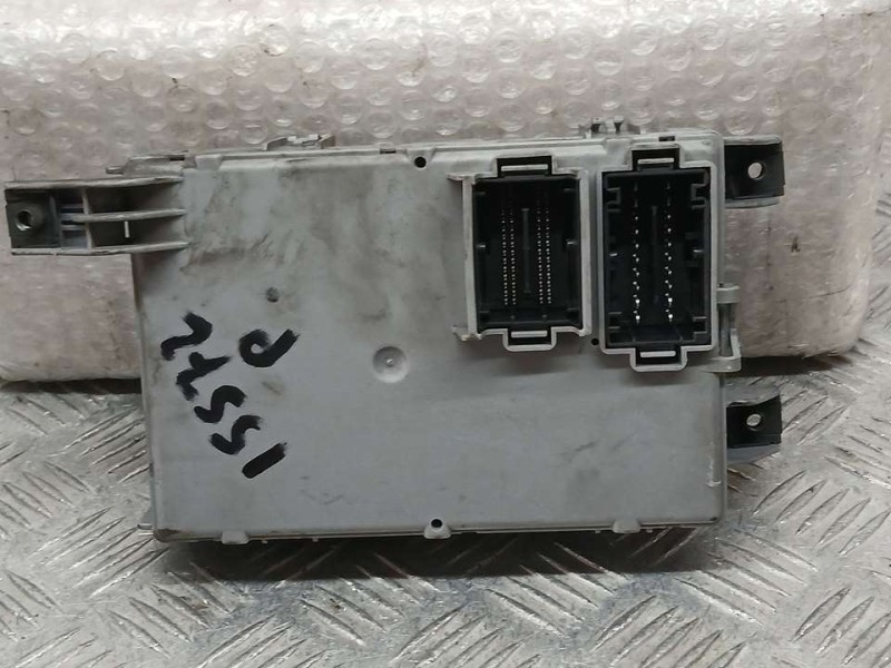 Recambio de caja reles / fusibles para fiat nuova 500 (150) pop referencia OEM IAM 517869370 28097429 