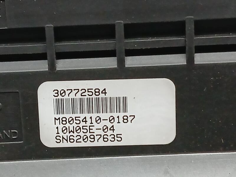 Recambio de pantalla multifuncion para volvo xc60 summum awd referencia OEM IAM 30772584  M8054100187
